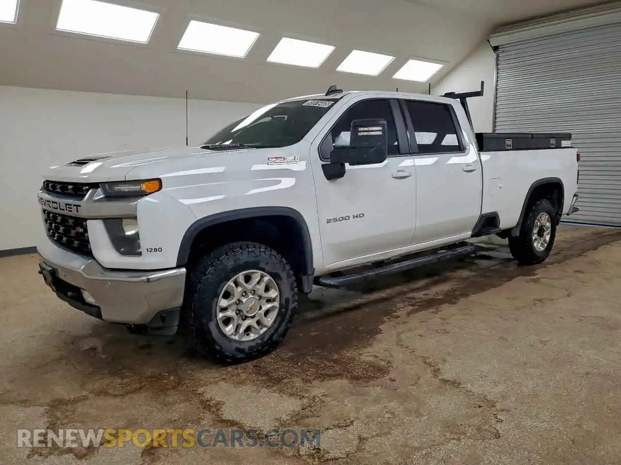 1 Фотография поврежденного автомобиля 1GC1YNEY7PF130406 CHEVROLET ALL Models 2023