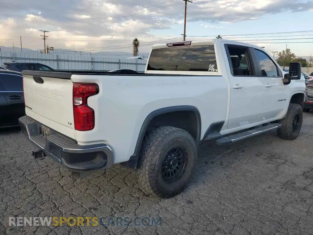 3 Фотография поврежденного автомобиля 1GC1YNEY9PF203629 CHEVROLET ALL Models 2023