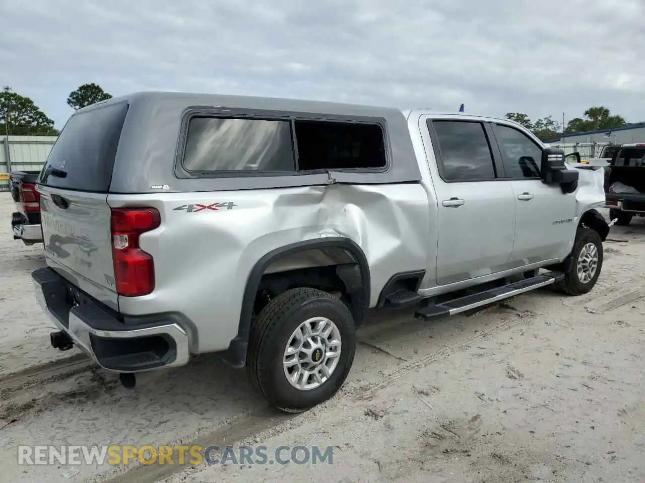 3 fotografías del automóvil dañado 1GC4YNEY6PF178556 CHEVROLET ALL Models 2023