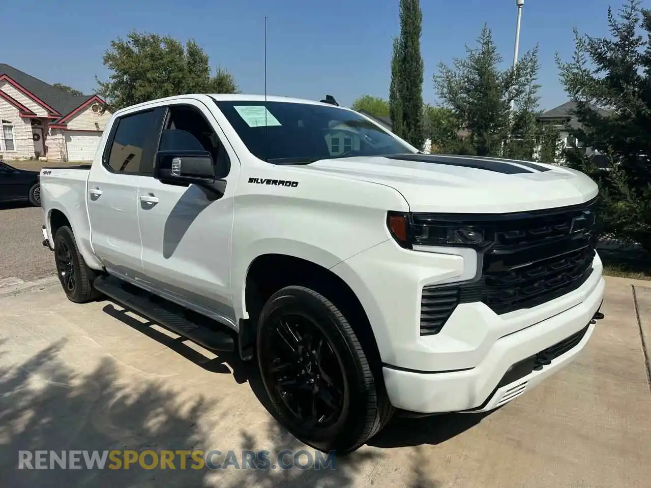 1 Фотография поврежденного автомобиля 1GCUDEEL0PZ287450 CHEVROLET ALL Models 2023