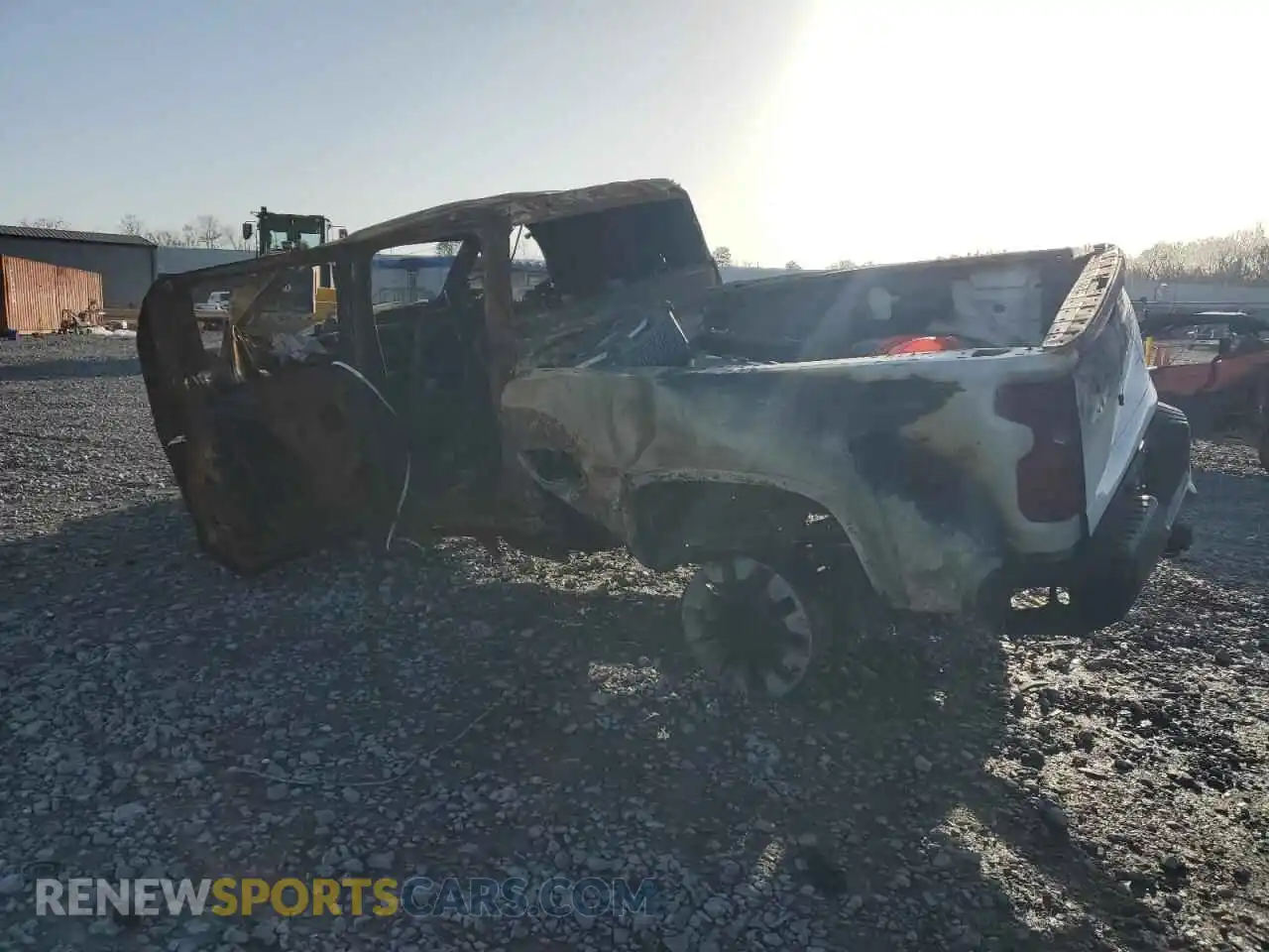 2 Фотография поврежденного автомобиля 2GC4YME79P1713646 CHEVROLET ALL Models 2023