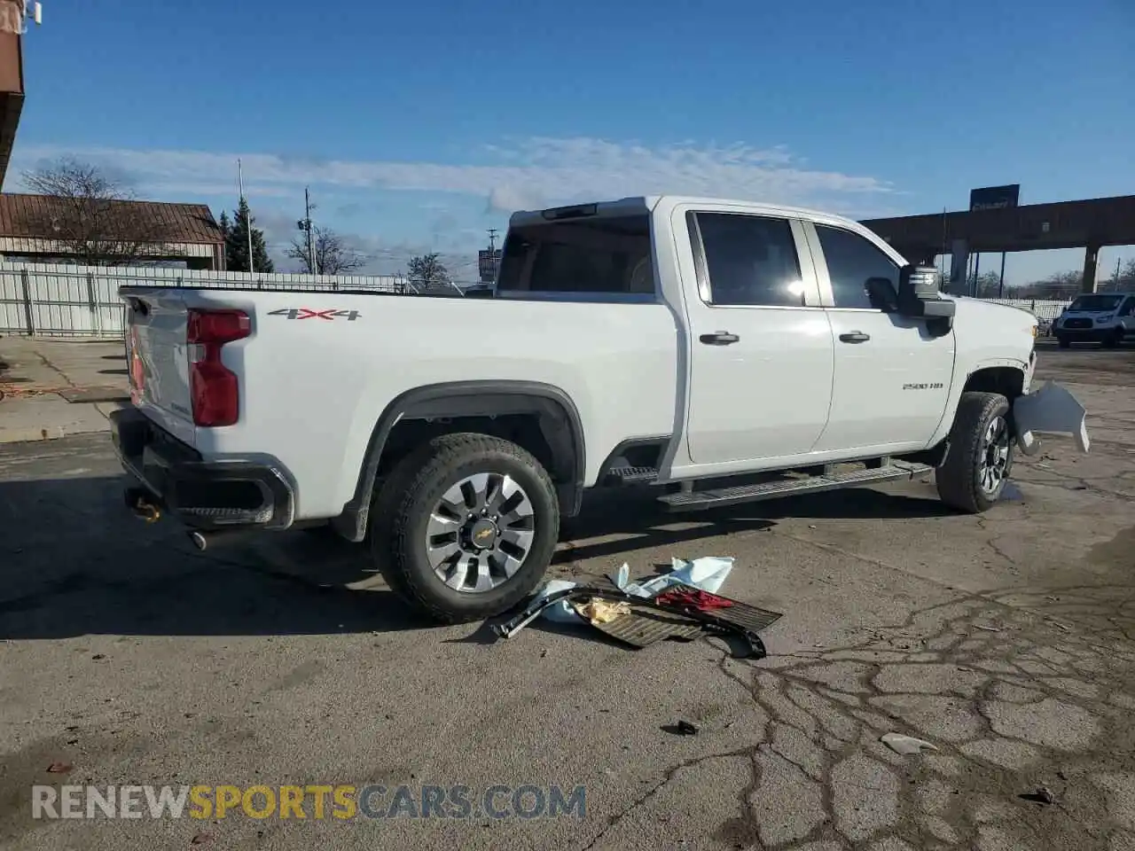 3 Фотография поврежденного автомобиля 2GC4YME79R1242634 CHEVROLET ALL Models 2024