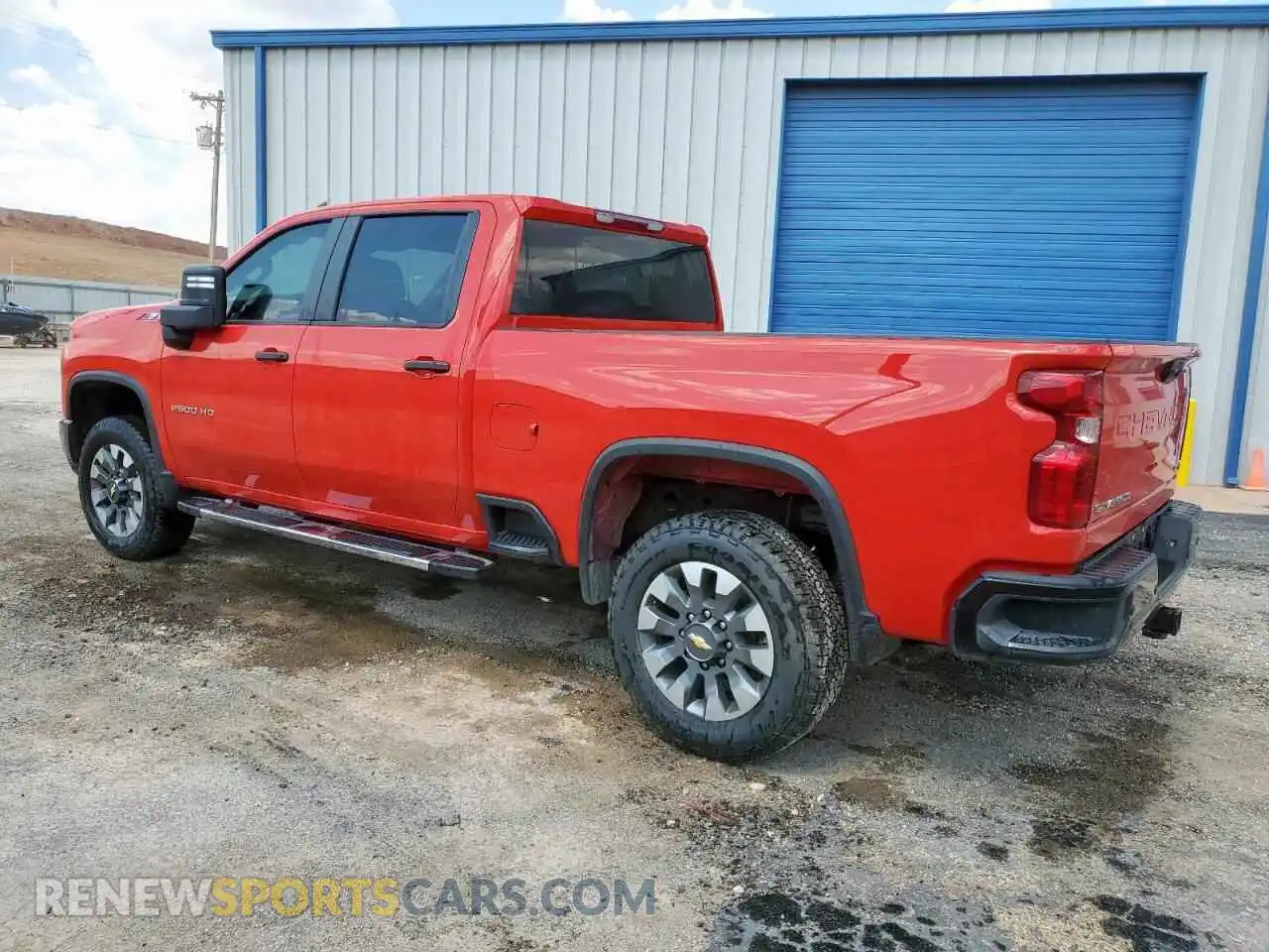 2 Фотография поврежденного автомобиля 2GC4YMEY8R1261006 CHEVROLET ALL Models 2024
