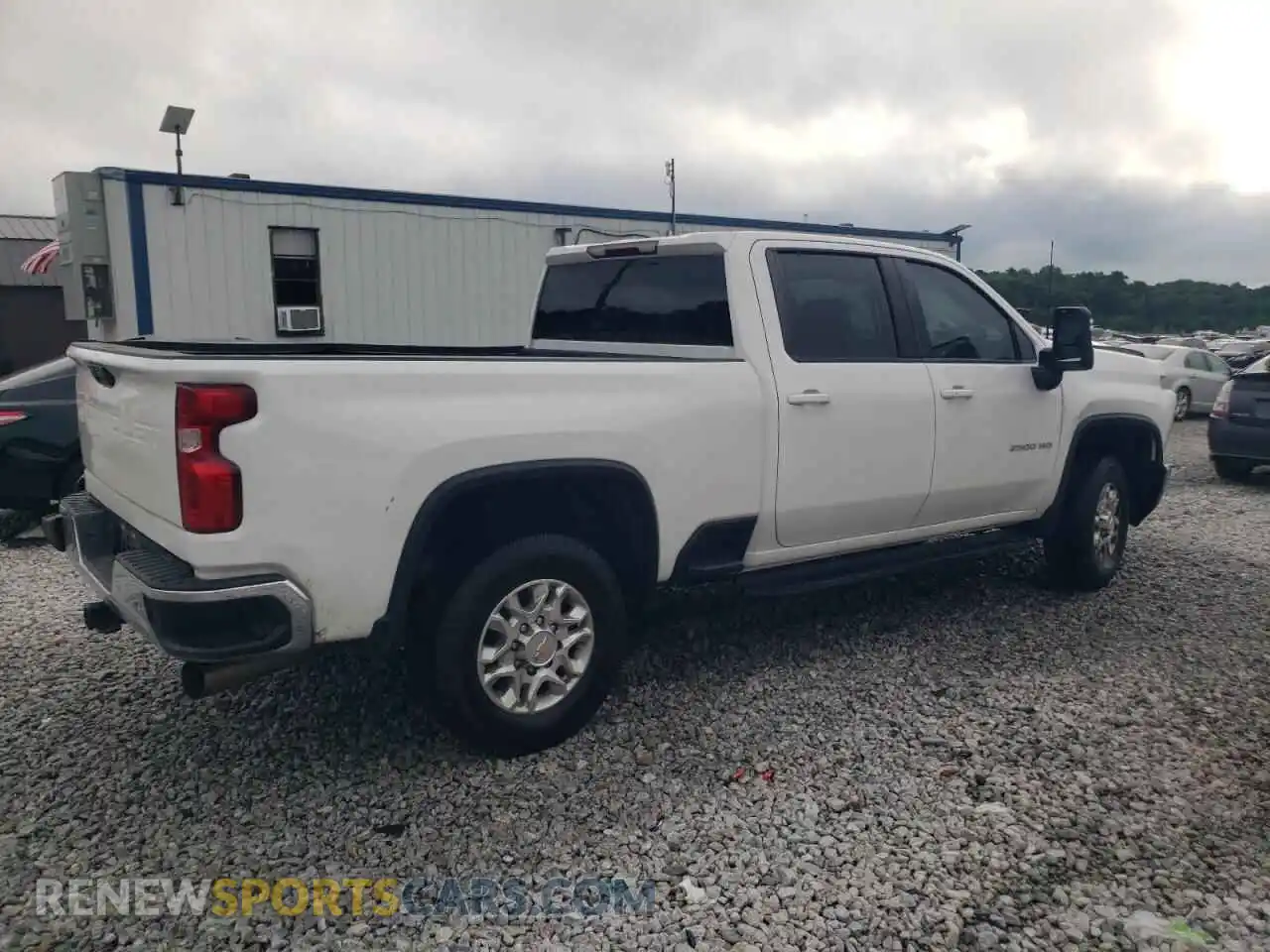 3 Фотография поврежденного автомобиля 2GC4YNEY9R1110567 CHEVROLET ALL Models 2024