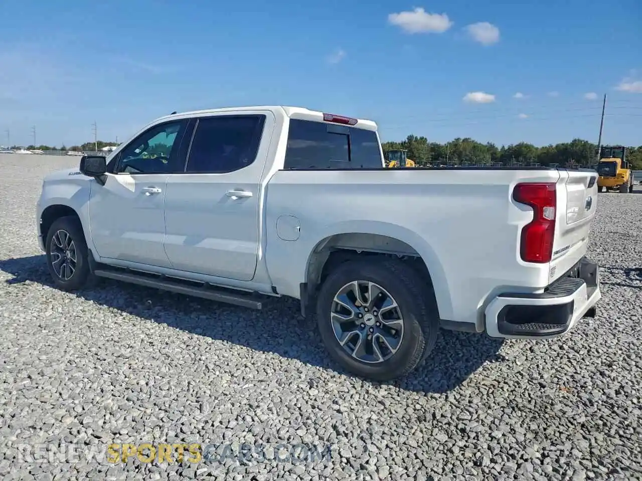 2 Фотография поврежденного автомобиля 2GCPADED8R1168078 CHEVROLET ALL Models 2024