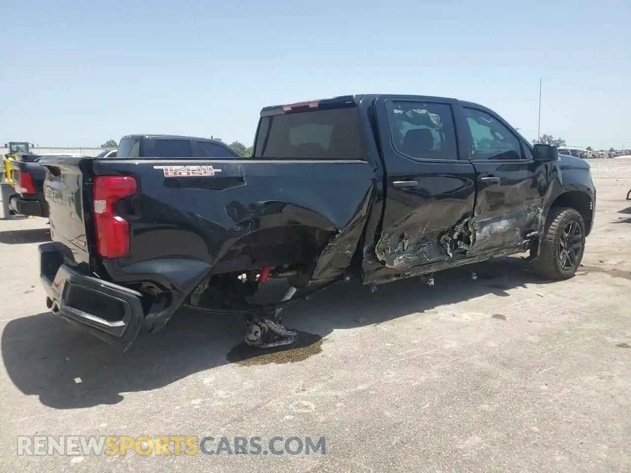 3 Photograph of a damaged car 3GCUDCED4RG410649 CHEVROLET ALL Models 2024