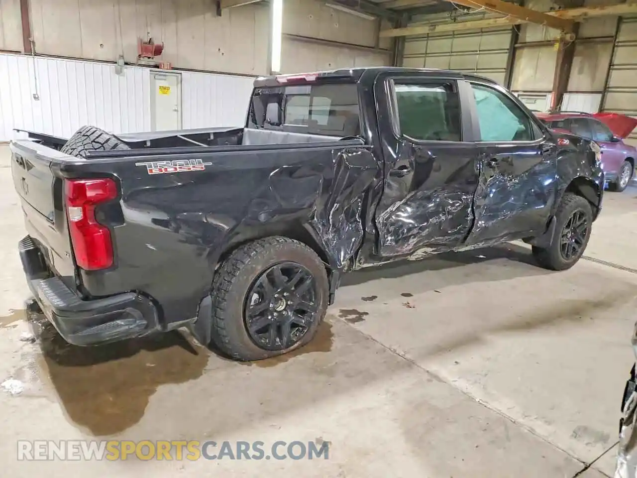 3 Photograph of a damaged car 3GCUDFE88RG247251 CHEVROLET ALL Models 2024