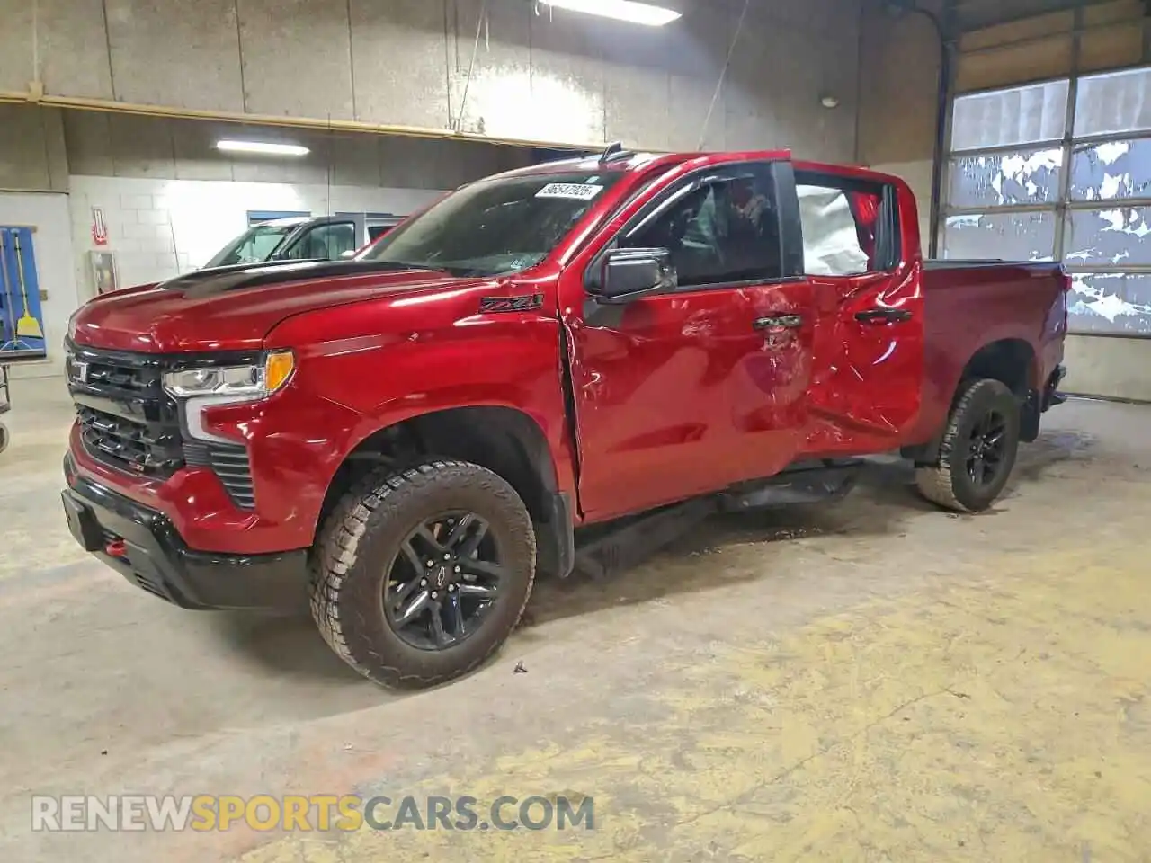 1 Photograph of a damaged car 3GCUDFEDXRG299140 CHEVROLET ALL Models 2024