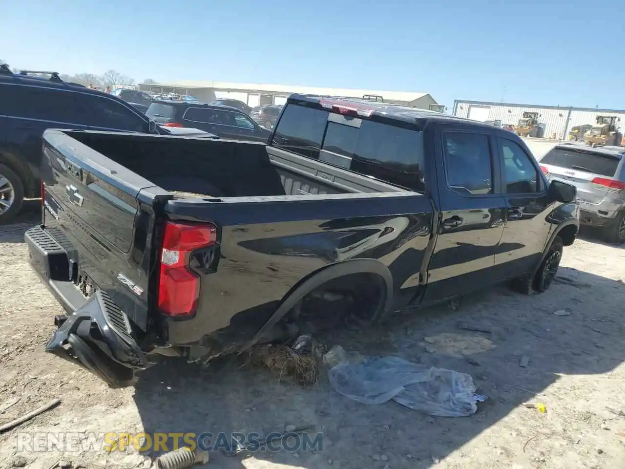 3 Фотография поврежденного автомобиля 3GCUDHELXRG111784 CHEVROLET ALL Models 2024