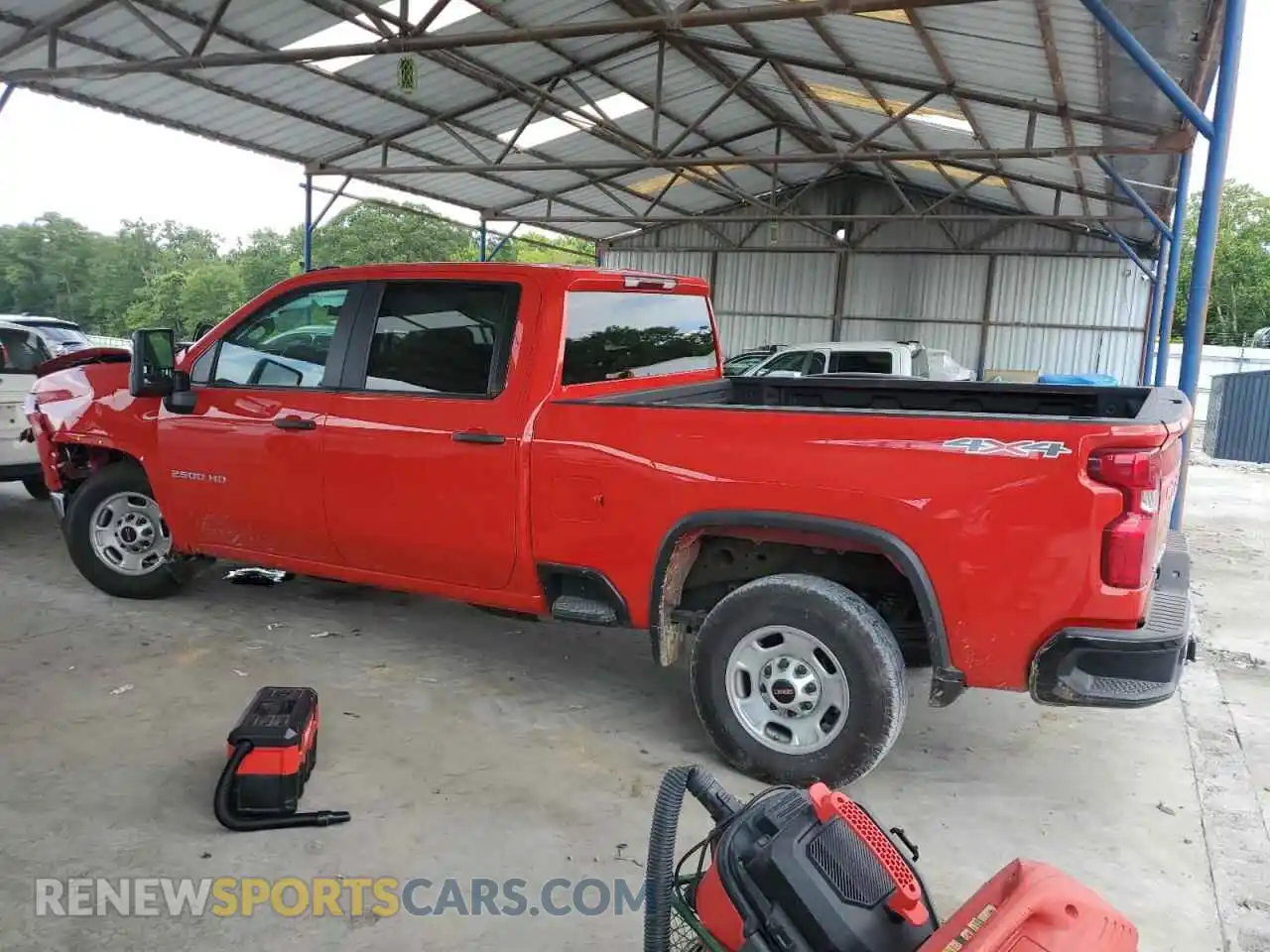 2 fotografías del automóvil dañado 1GC4KME7XSF104407 CHEVROLET ALL Models 2025