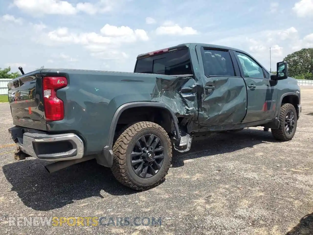3 Photograph of a damaged car 1GC4KNE79SF142782 CHEVROLET ALL Models 2025