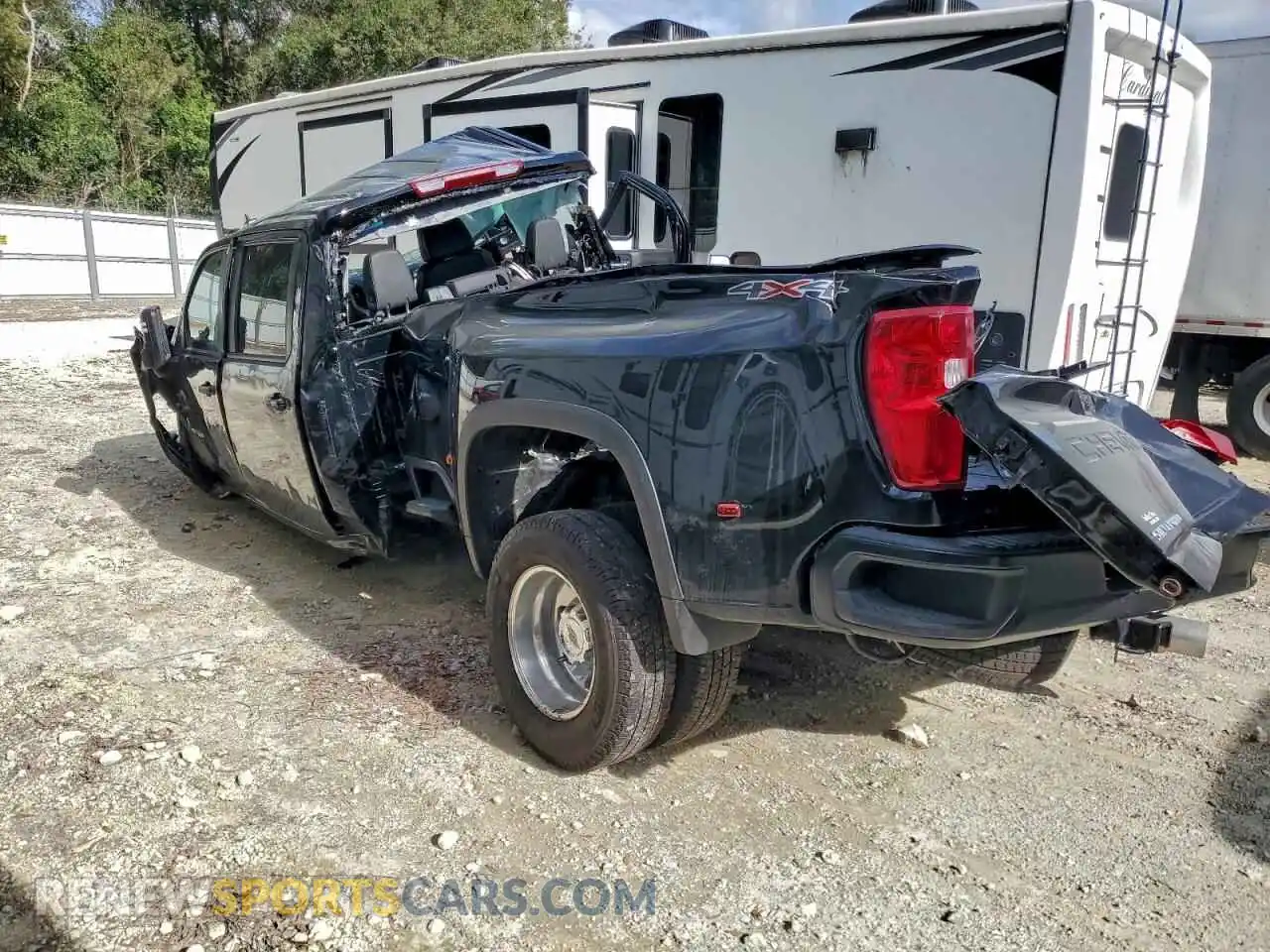 2 Фотография поврежденного автомобиля 1GC4KSEY2SF251513 CHEVROLET ALL Models 2025