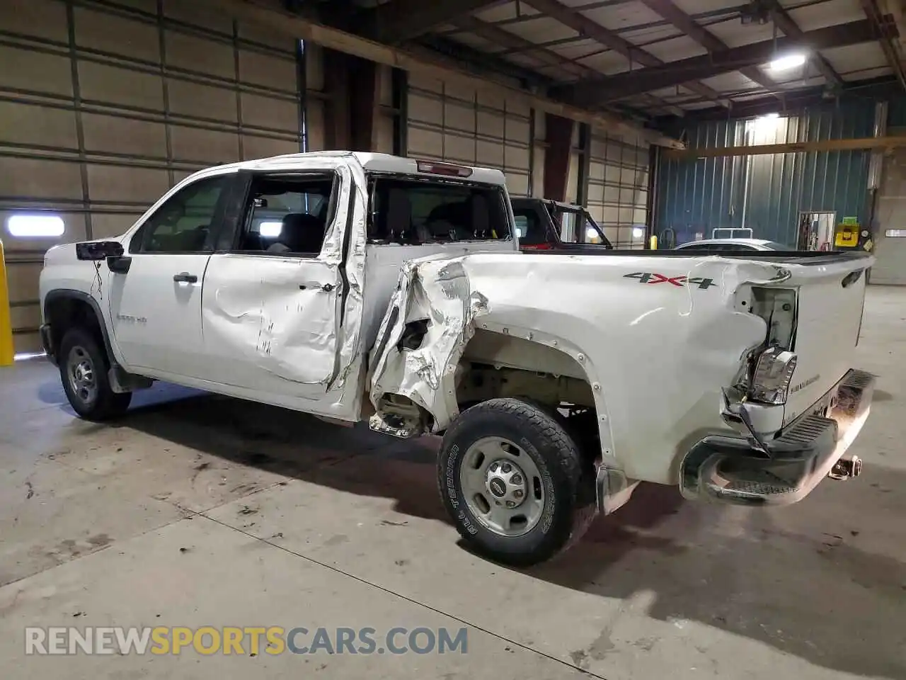 2 Photograph of a damaged car 2GC4KLE78S1115441 CHEVROLET ALL Models 2025