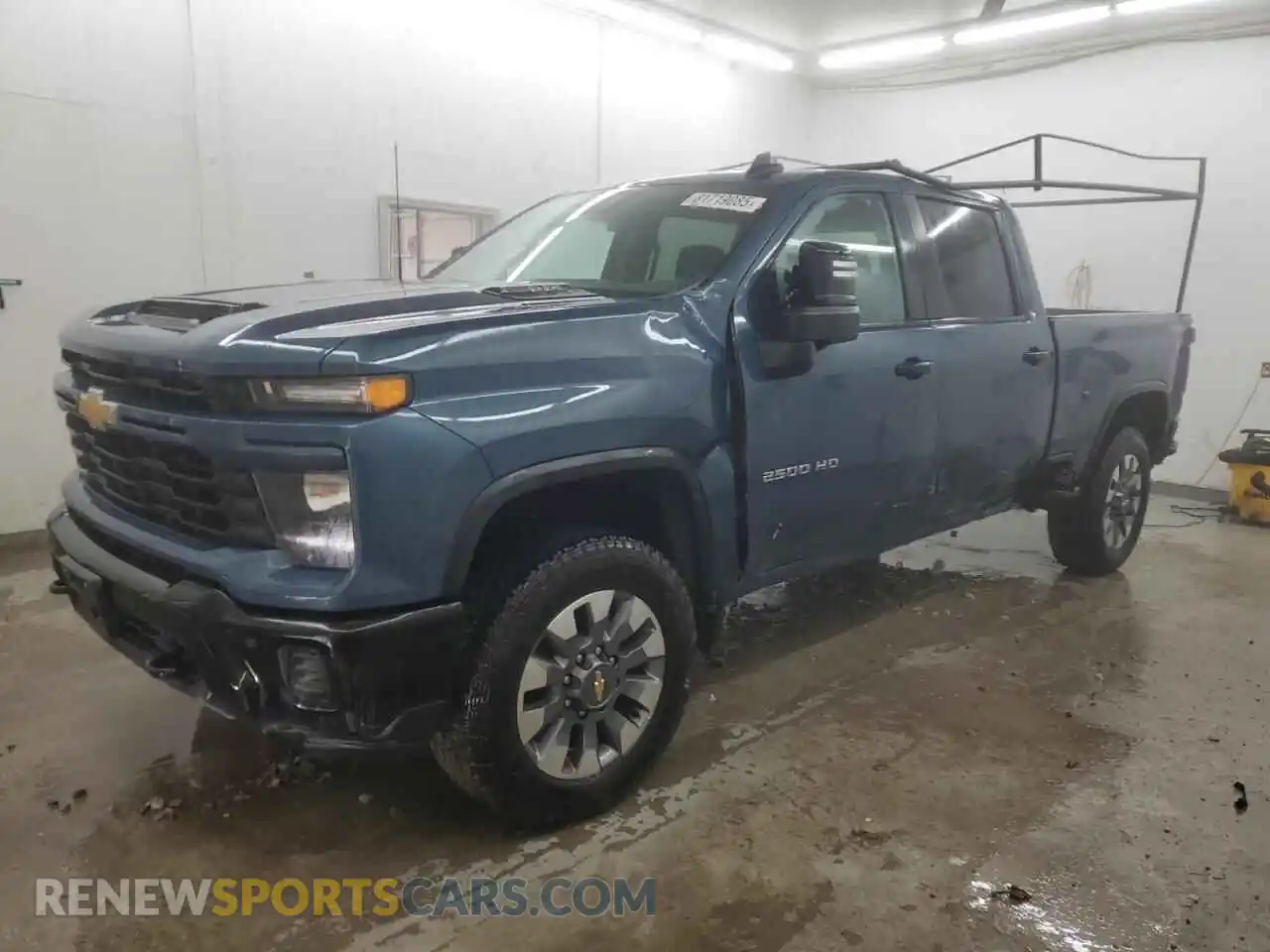 1 Фотография поврежденного автомобиля 2GC4KME73S1185290 CHEVROLET ALL Models 2025