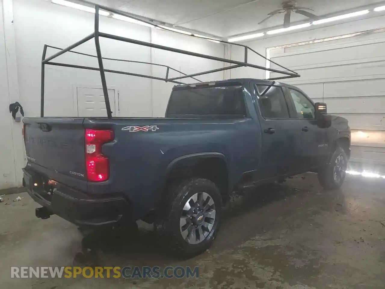 3 Фотография поврежденного автомобиля 2GC4KME73S1185290 CHEVROLET ALL Models 2025