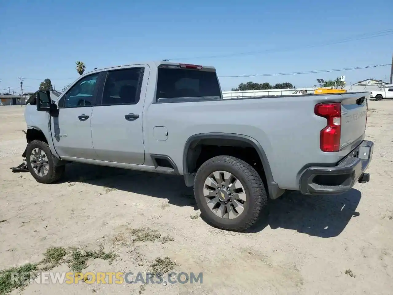 2 Фотография поврежденного автомобиля 2GC4KME7XS1122705 CHEVROLET ALL Models 2025