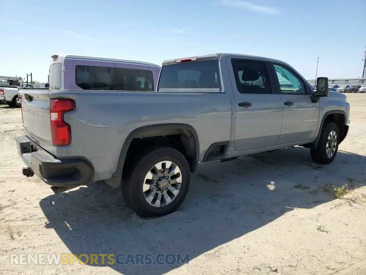 3 Фотография поврежденного автомобиля 2GC4KME7XS1122705 CHEVROLET ALL Models 2025