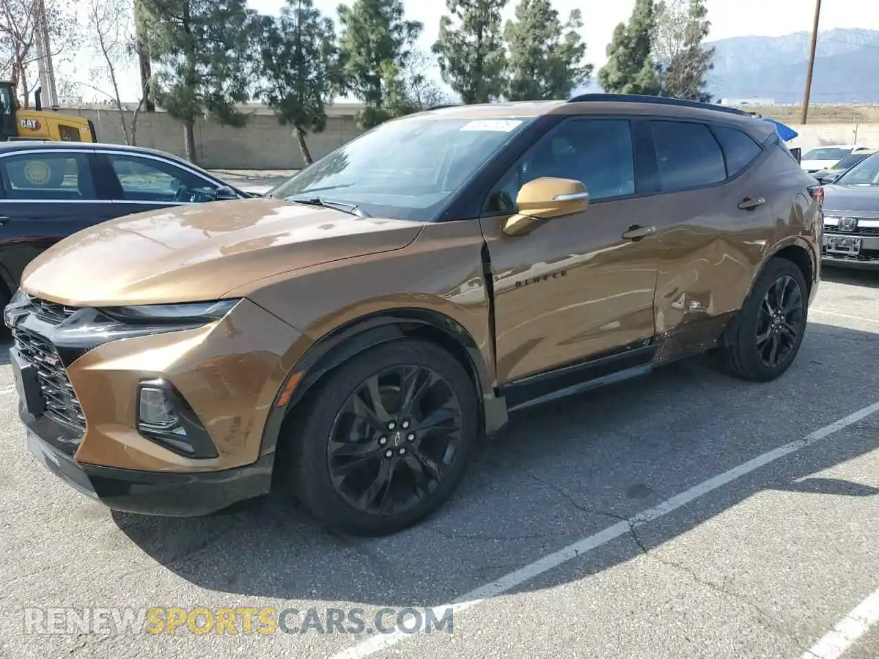 1 Photograph of a damaged car 3GNKBERS0KS654732 CHEVROLET BLAZER 2019