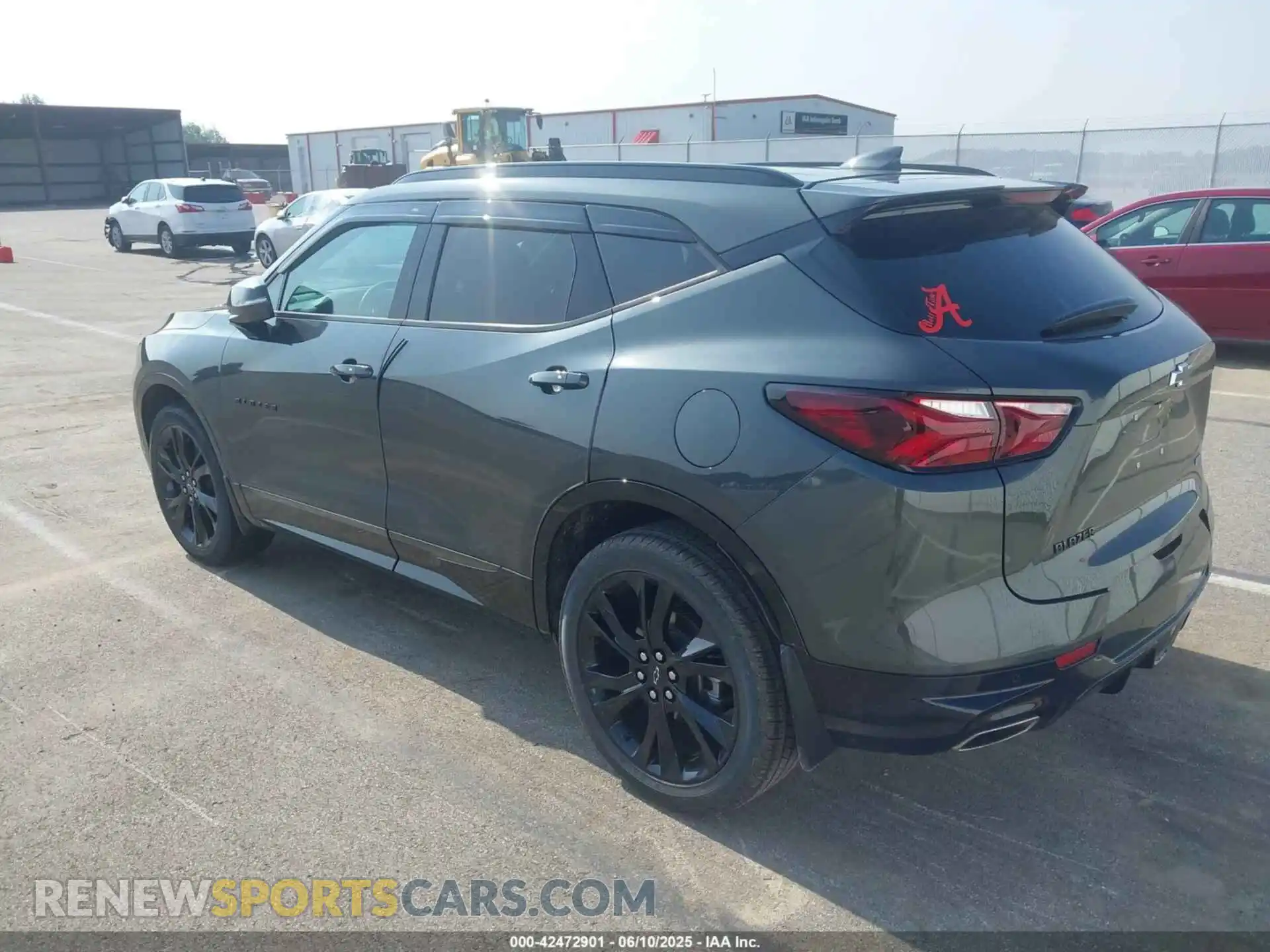 3 Photograph of a damaged car 3GNKBERS2KS703672 CHEVROLET BLAZER 2019