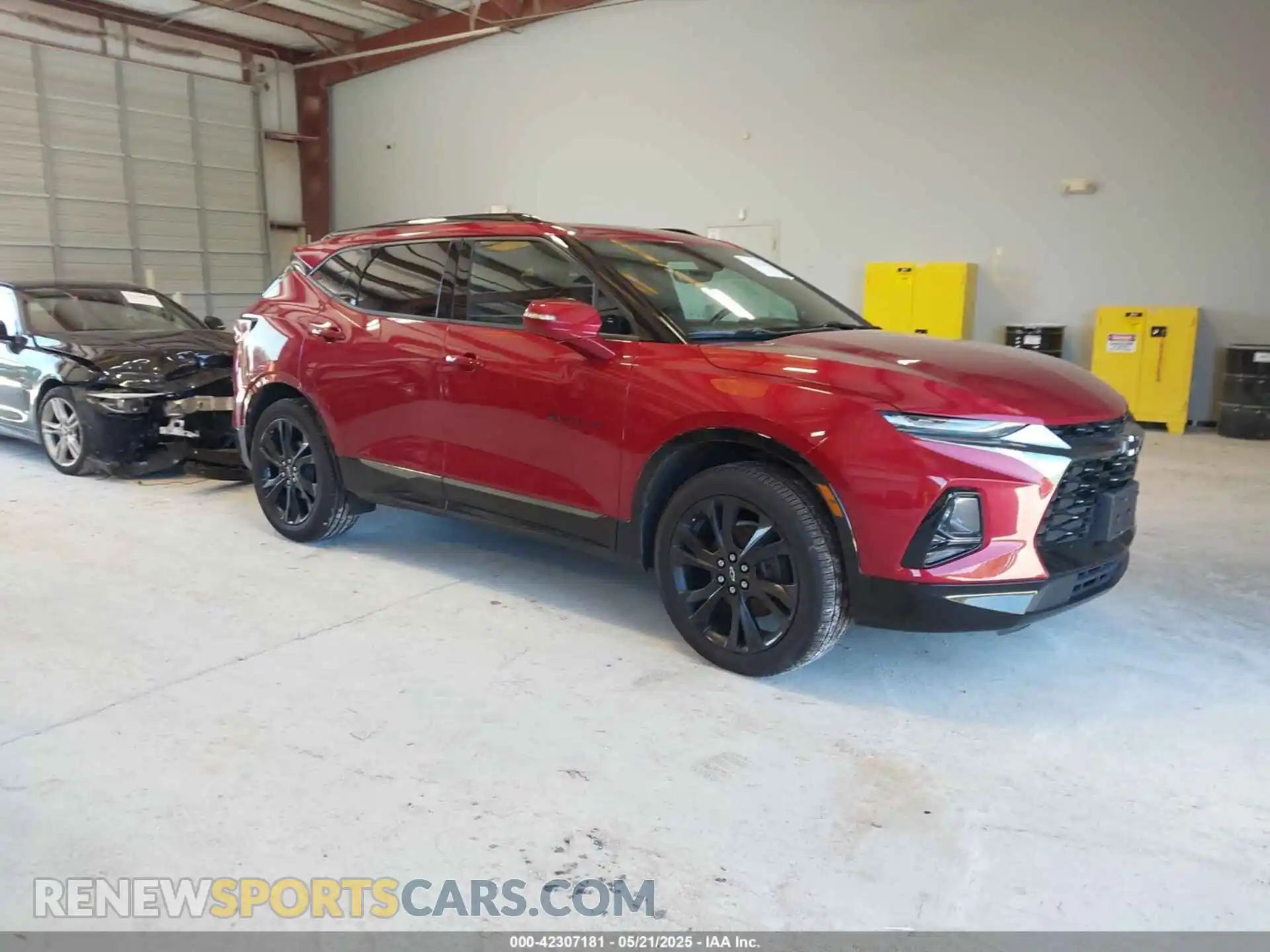1 Photograph of a damaged car 3GNKBERS3KS681486 CHEVROLET BLAZER 2019