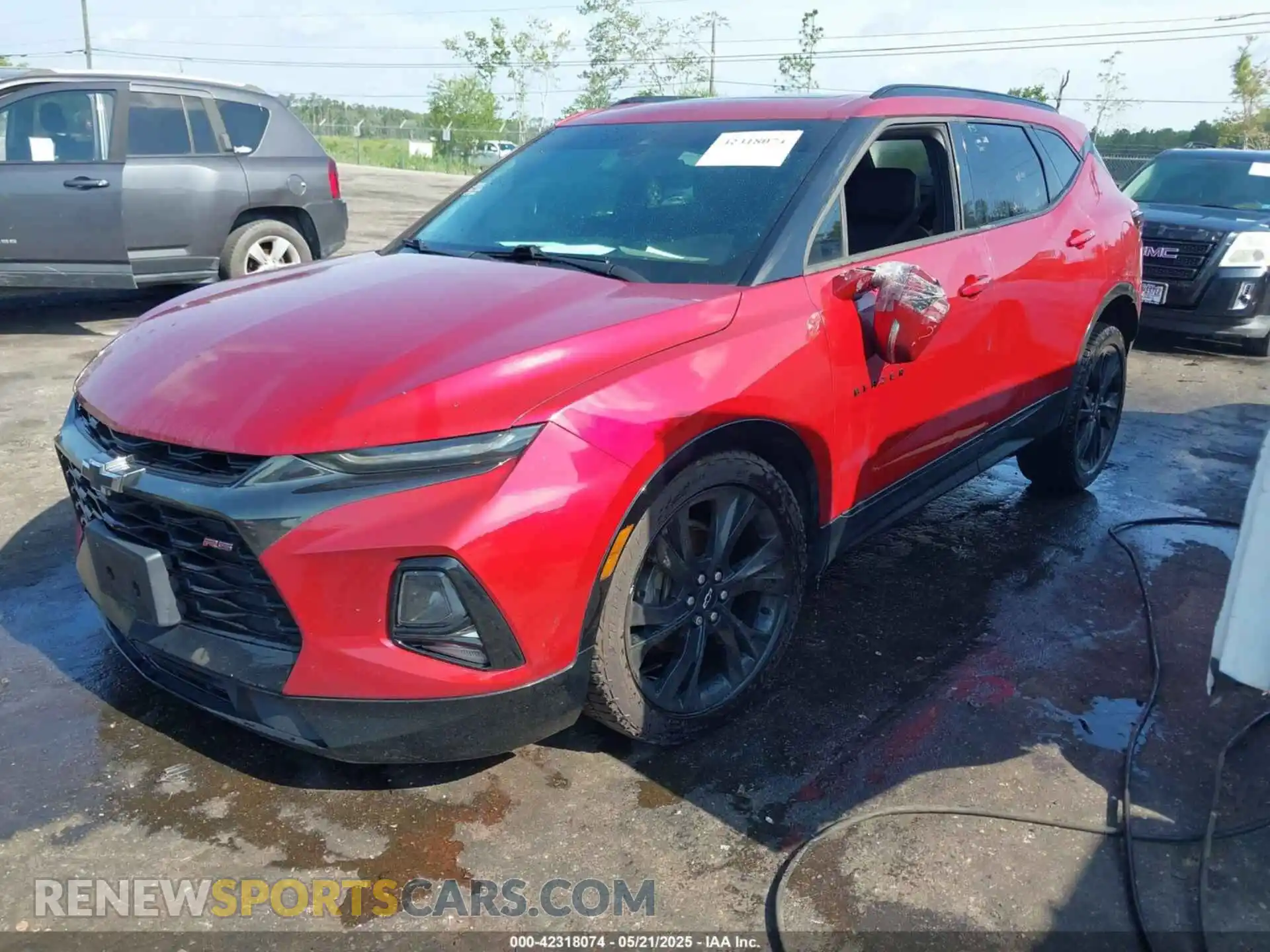2 fotografías del automóvil dañado 3GNKBERS4KS621667 CHEVROLET BLAZER 2019