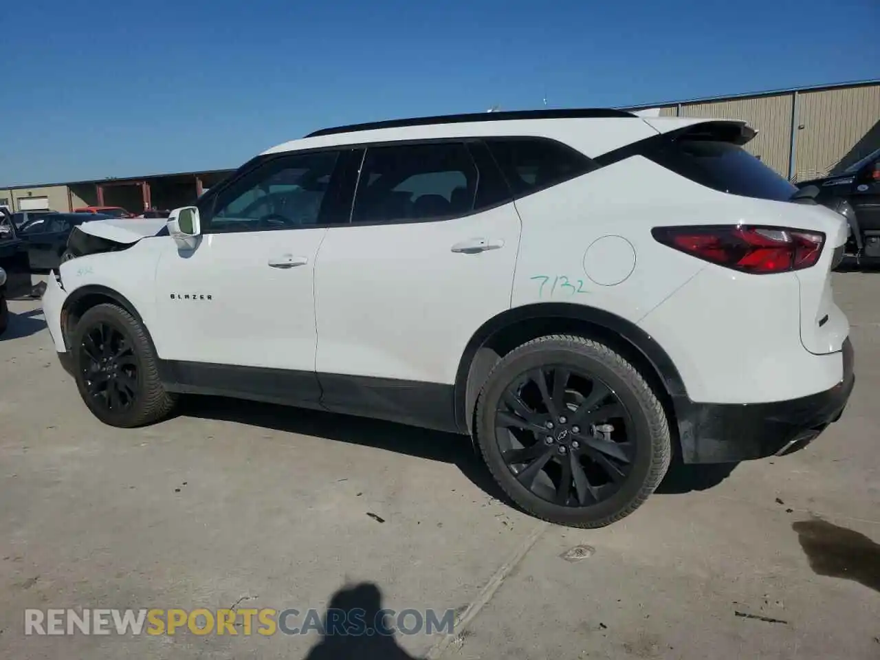 2 fotografías del automóvil dañado 3GNKBERS5KS701625 CHEVROLET BLAZER 2019