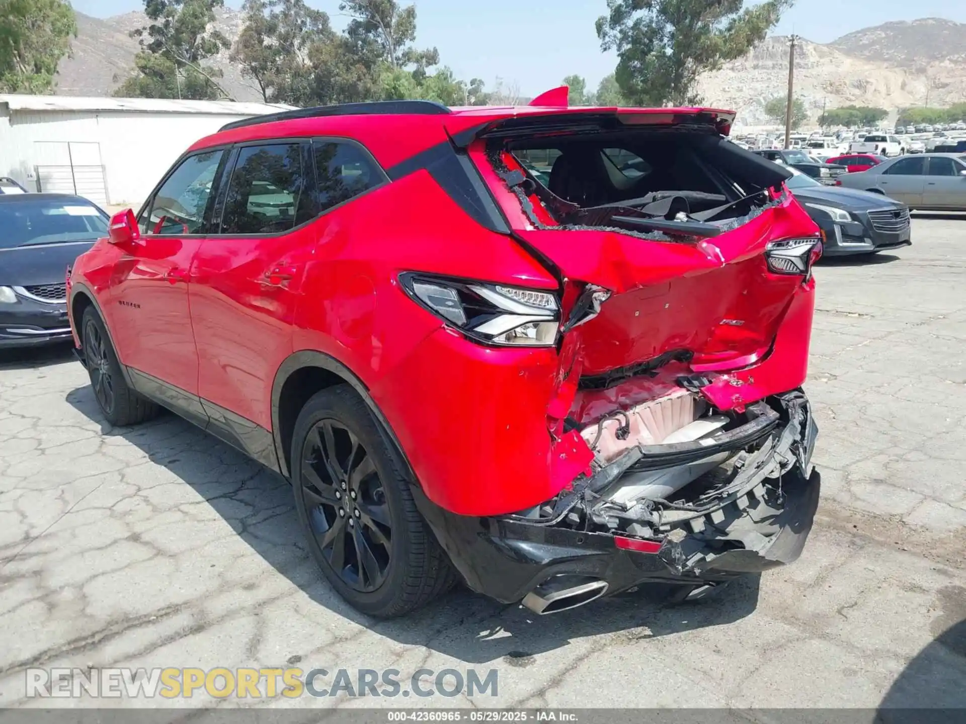 3 Photograph of a damaged car 3GNKBERS9KS646936 CHEVROLET BLAZER 2019