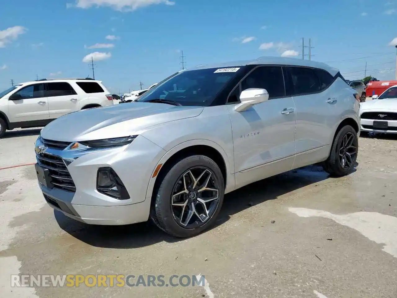 1 Photograph of a damaged car 3GNKBFRS4KS621836 CHEVROLET BLAZER 2019
