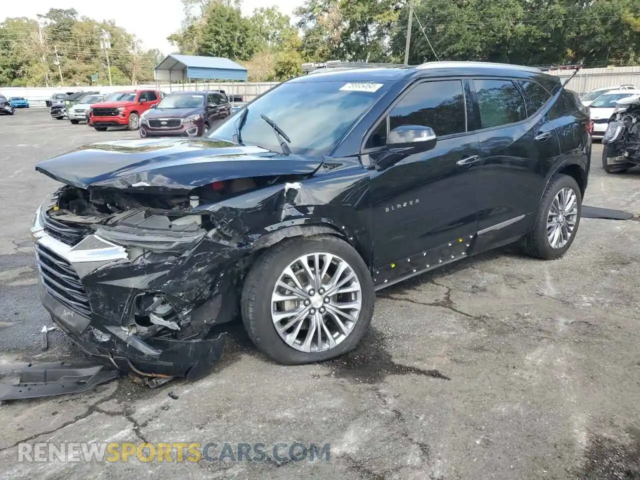 1 Photograph of a damaged car 3GNKBFRS4KS690347 CHEVROLET BLAZER 2019