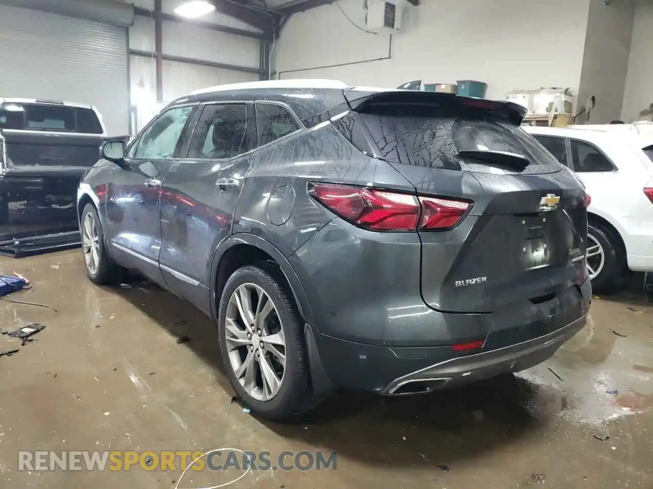2 Photograph of a damaged car 3GNKBFRS7KS702927 CHEVROLET BLAZER 2019