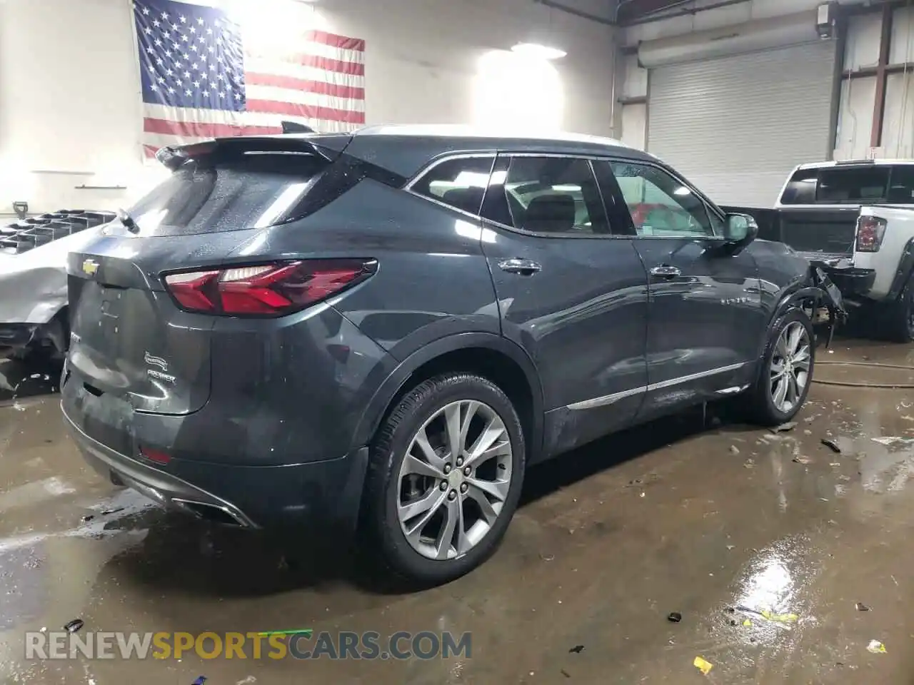 3 Photograph of a damaged car 3GNKBFRS7KS702927 CHEVROLET BLAZER 2019