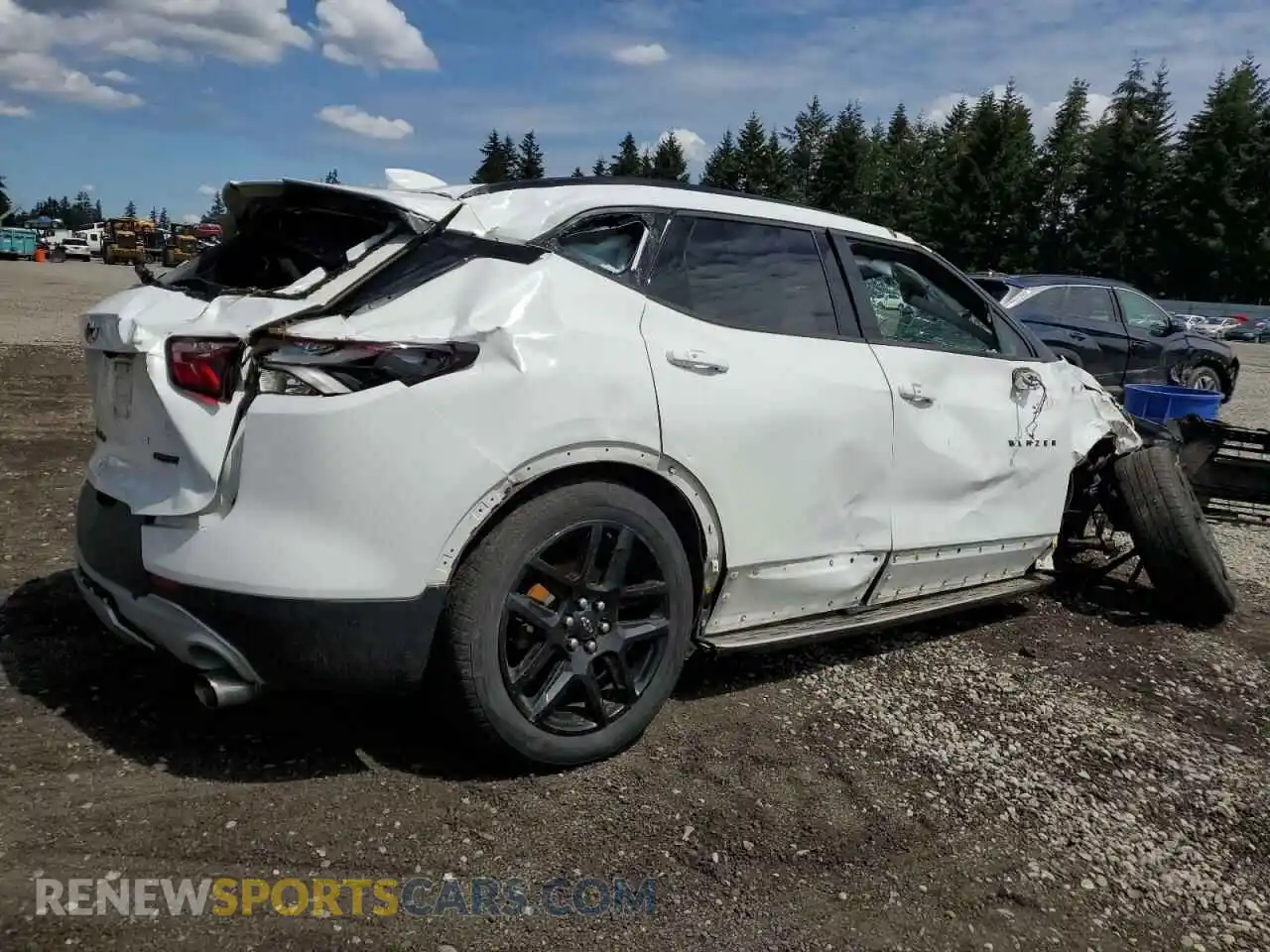 3 Photograph of a damaged car 3GNKBGRSXKS686308 CHEVROLET BLAZER 2019