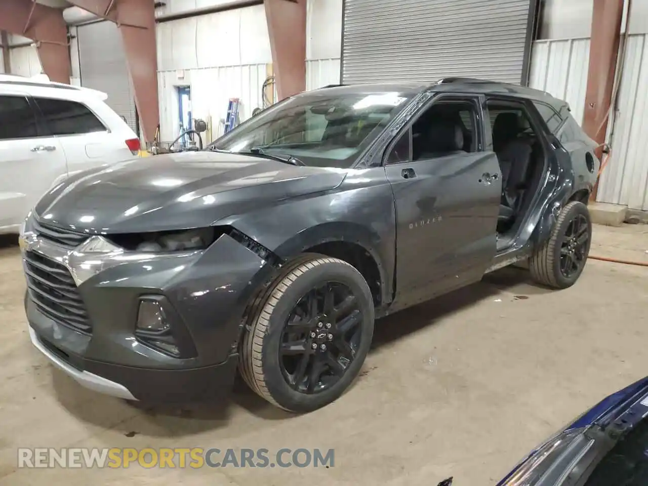 1 Photograph of a damaged car 3GNKBHRS0KS651802 CHEVROLET BLAZER 2019