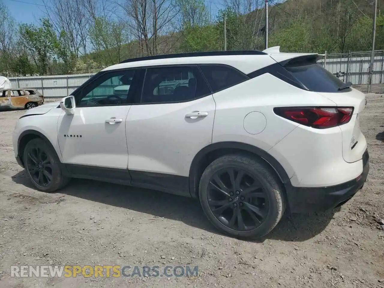 2 Photograph of a damaged car 3GNKBJRS5KS678615 CHEVROLET BLAZER 2019