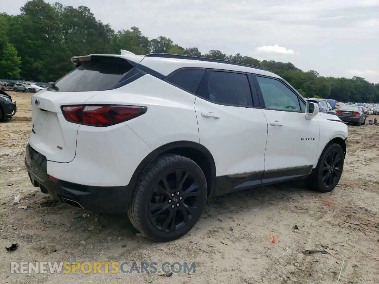 3 Photograph of a damaged car 3GNKBJRS7KS640321 CHEVROLET BLAZER 2019