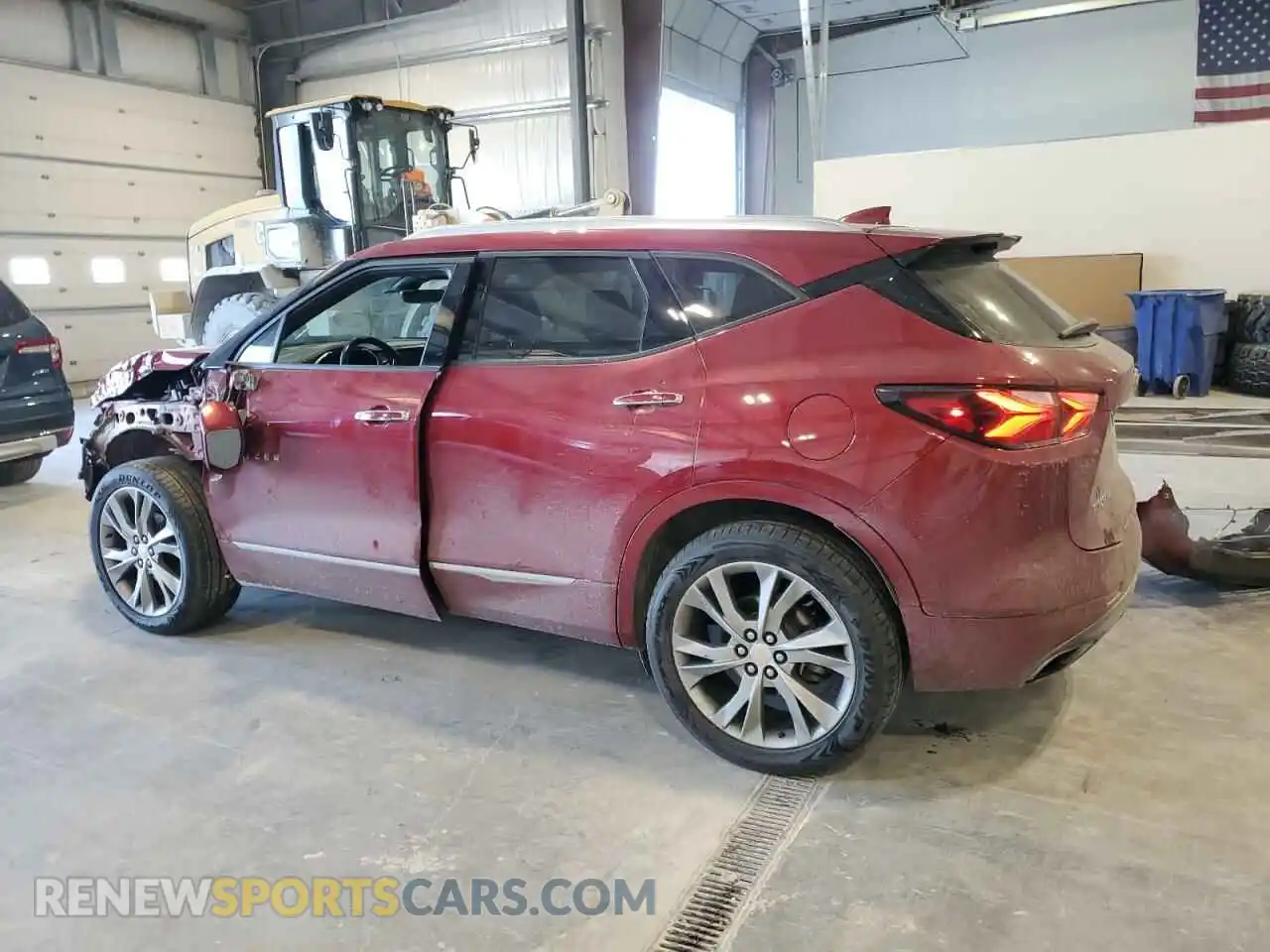 2 Photograph of a damaged car 3GNKBKRS1KS580655 CHEVROLET BLAZER 2019