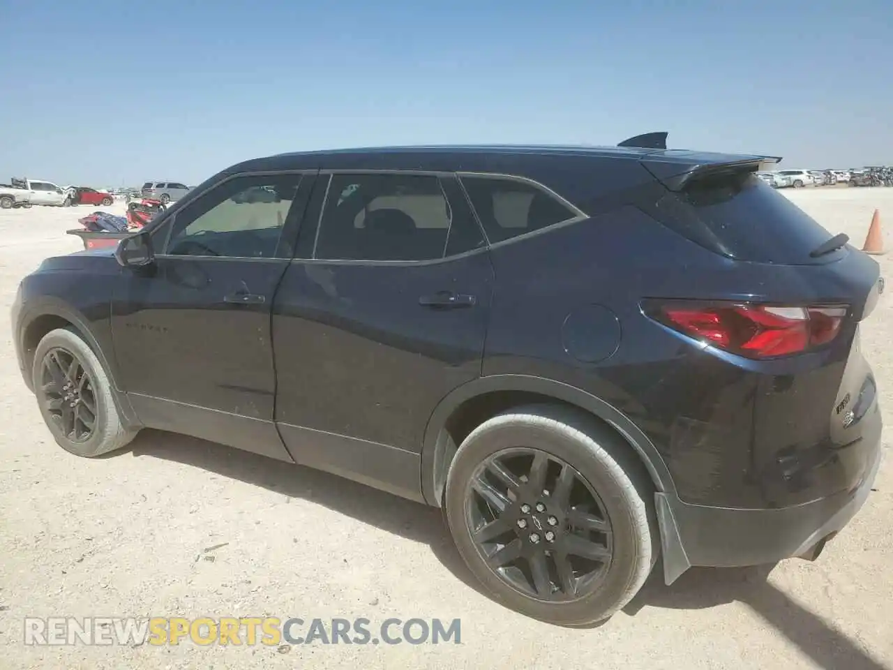 2 Photograph of a damaged car 3GNKBBRA1LS724049 CHEVROLET BLAZER 2020