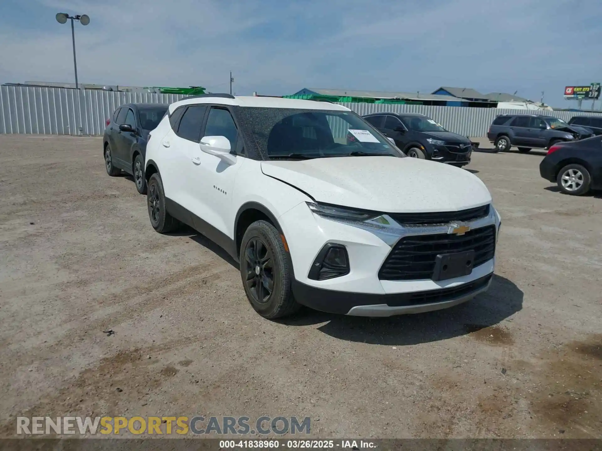 1 Photograph of a damaged car 3GNKBBRA4LS595272 CHEVROLET BLAZER 2020
