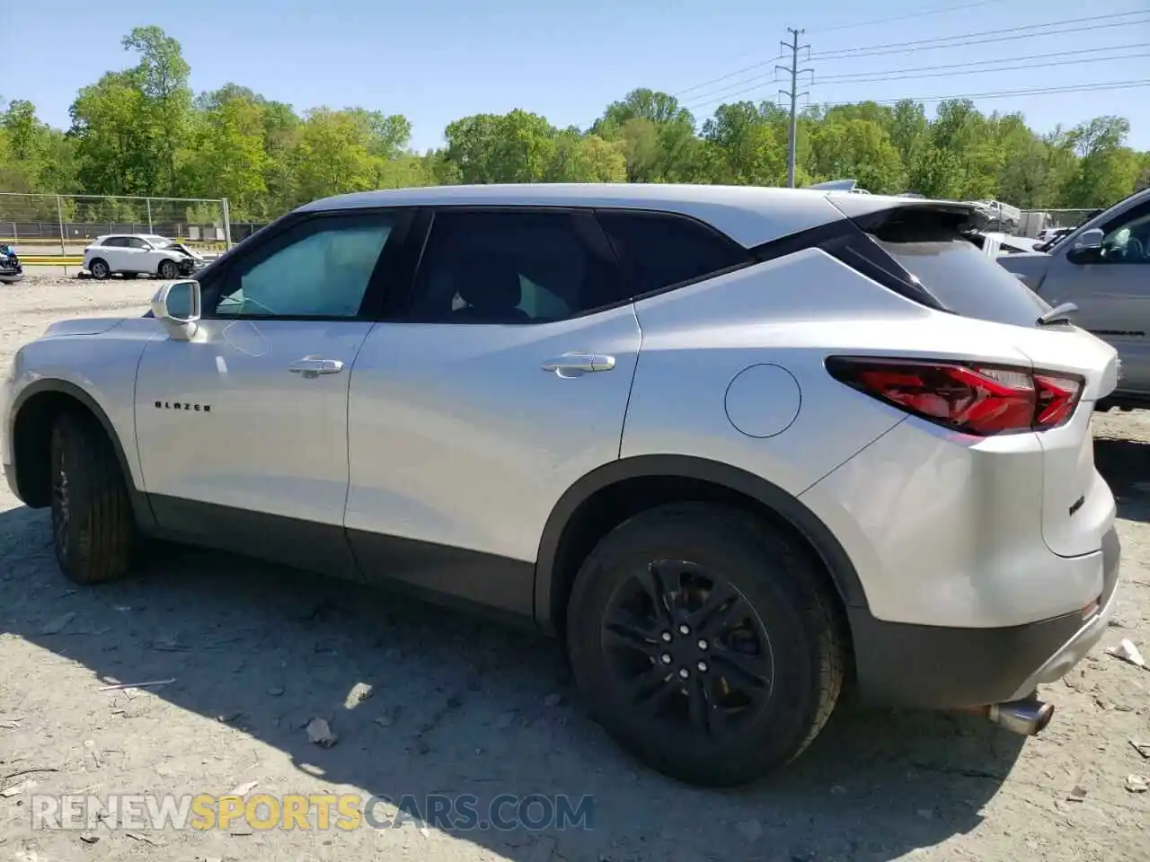 2 Photograph of a damaged car 3GNKBBRA7LS538063 CHEVROLET BLAZER 2020