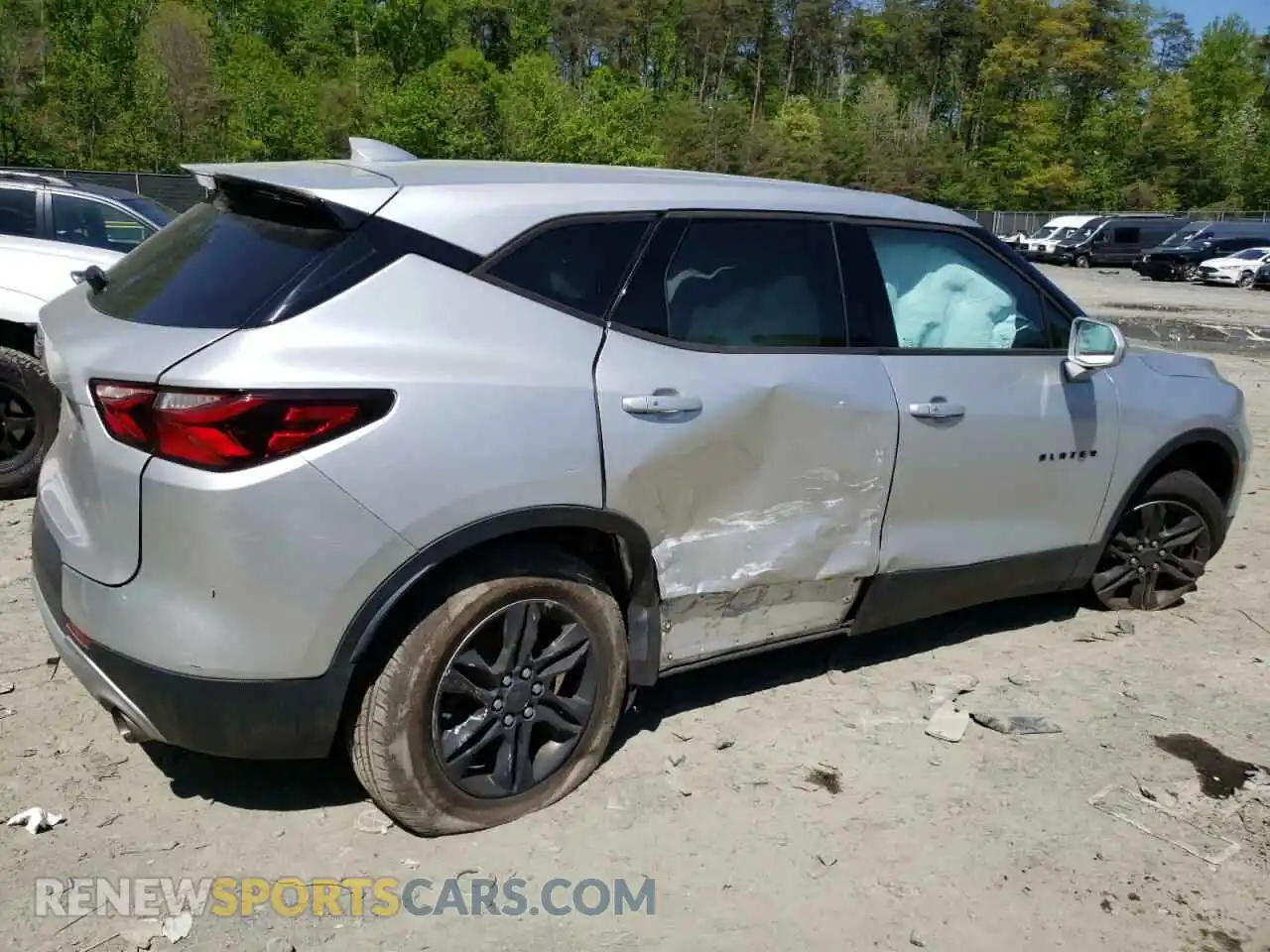 3 Photograph of a damaged car 3GNKBBRA7LS538063 CHEVROLET BLAZER 2020