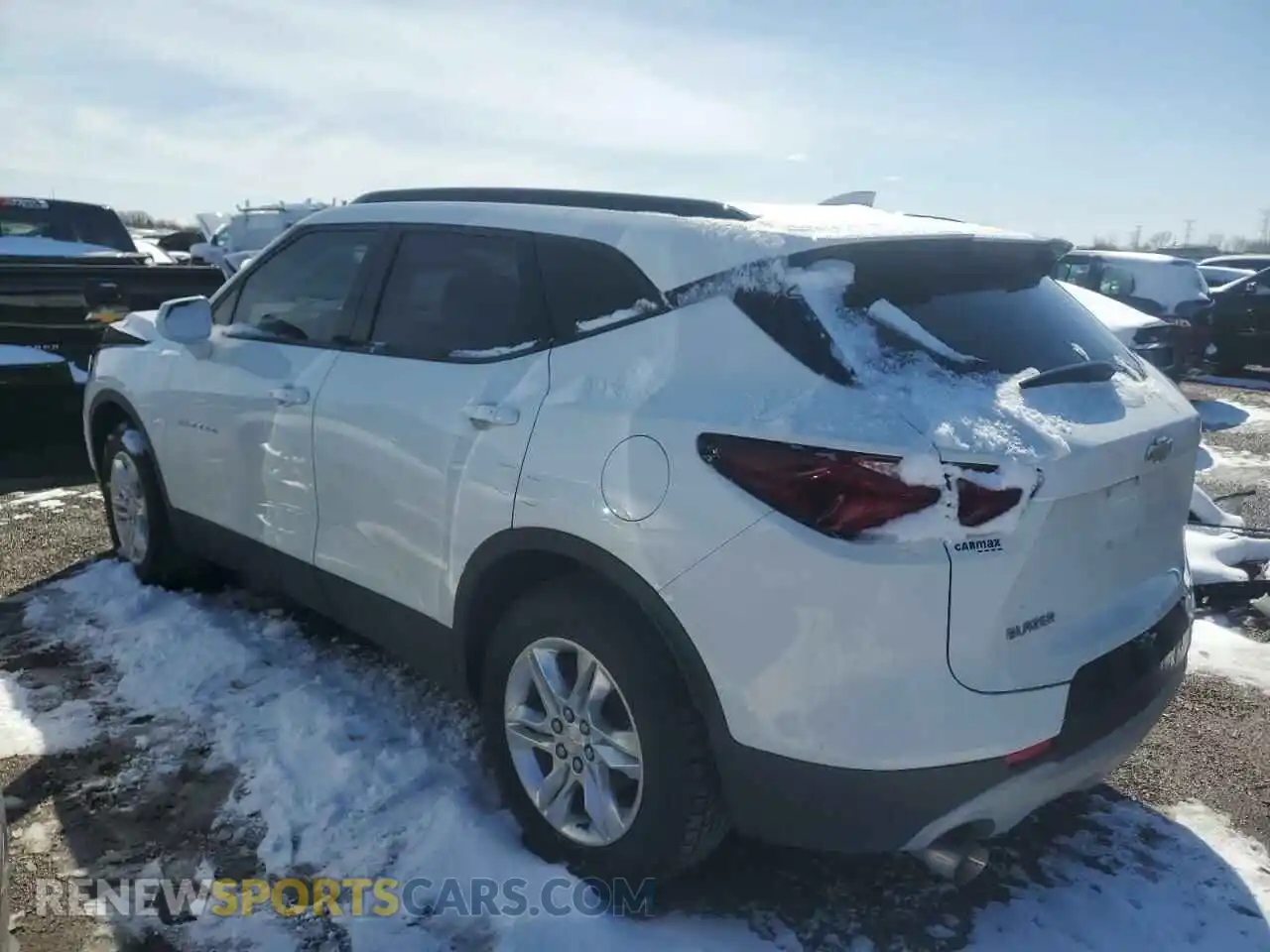 2 Photograph of a damaged car 3GNKBCR44LS679446 CHEVROLET BLAZER 2020