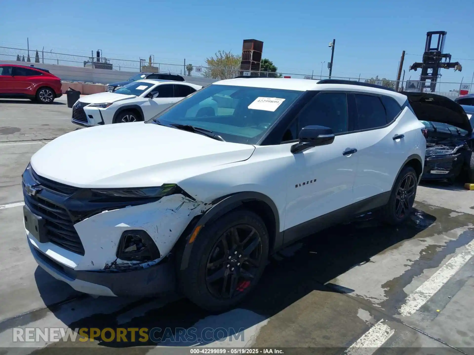 2 Photograph of a damaged car 3GNKBCR48LS659930 CHEVROLET BLAZER 2020