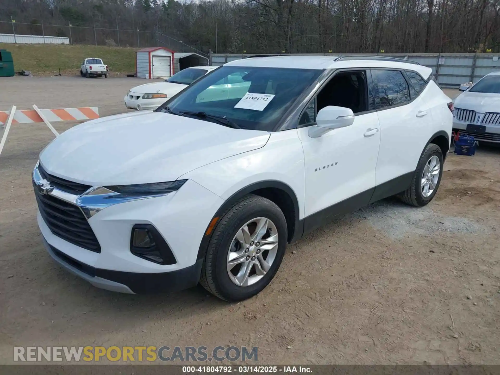 2 Photograph of a damaged car 3GNKBCR49LS654753 CHEVROLET BLAZER 2020
