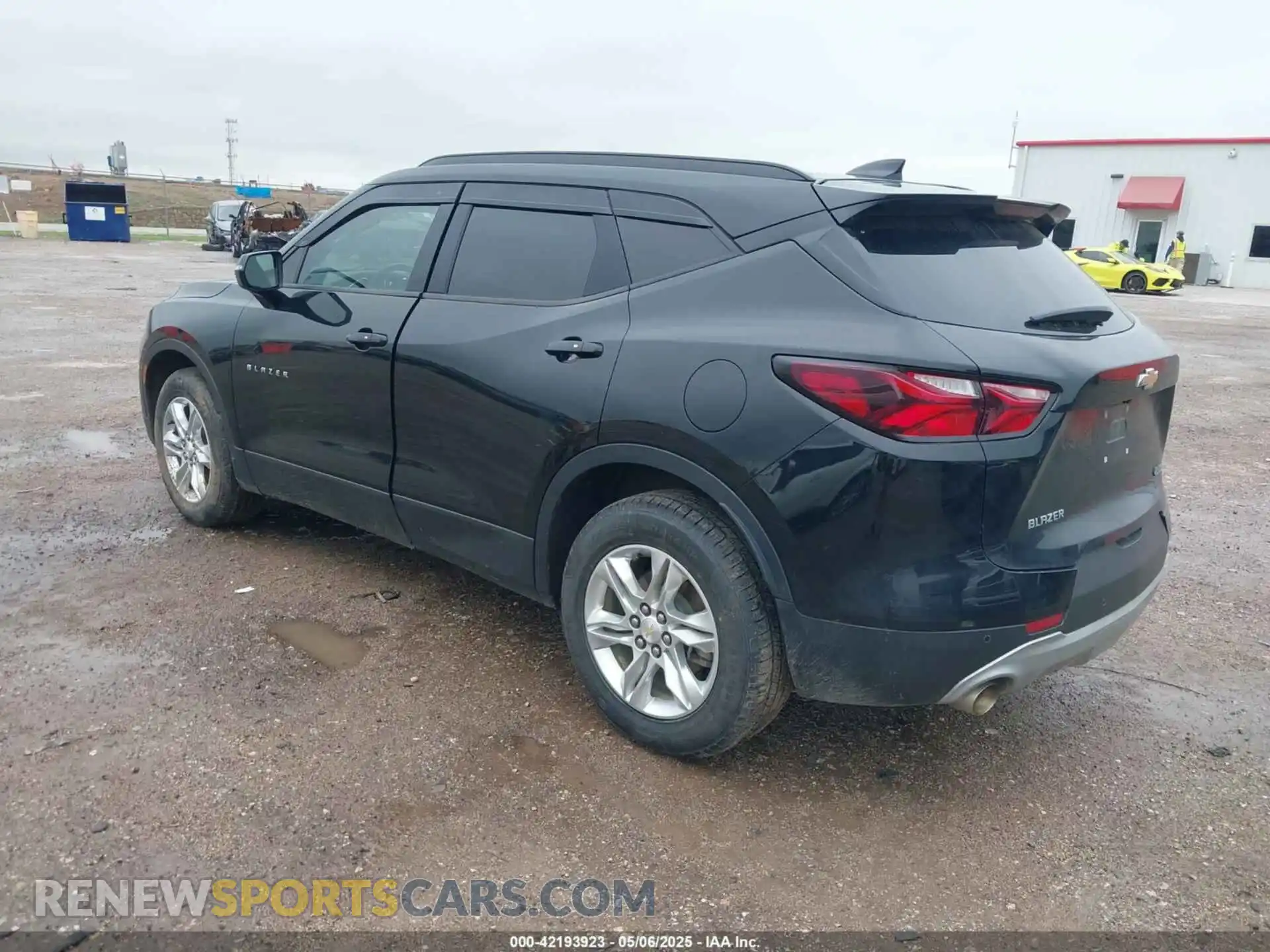 3 Photograph of a damaged car 3GNKBCRS0LS616603 CHEVROLET BLAZER 2020