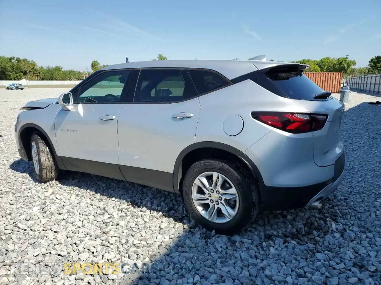 2 Photograph of a damaged car 3GNKBCRS0LS624085 CHEVROLET BLAZER 2020