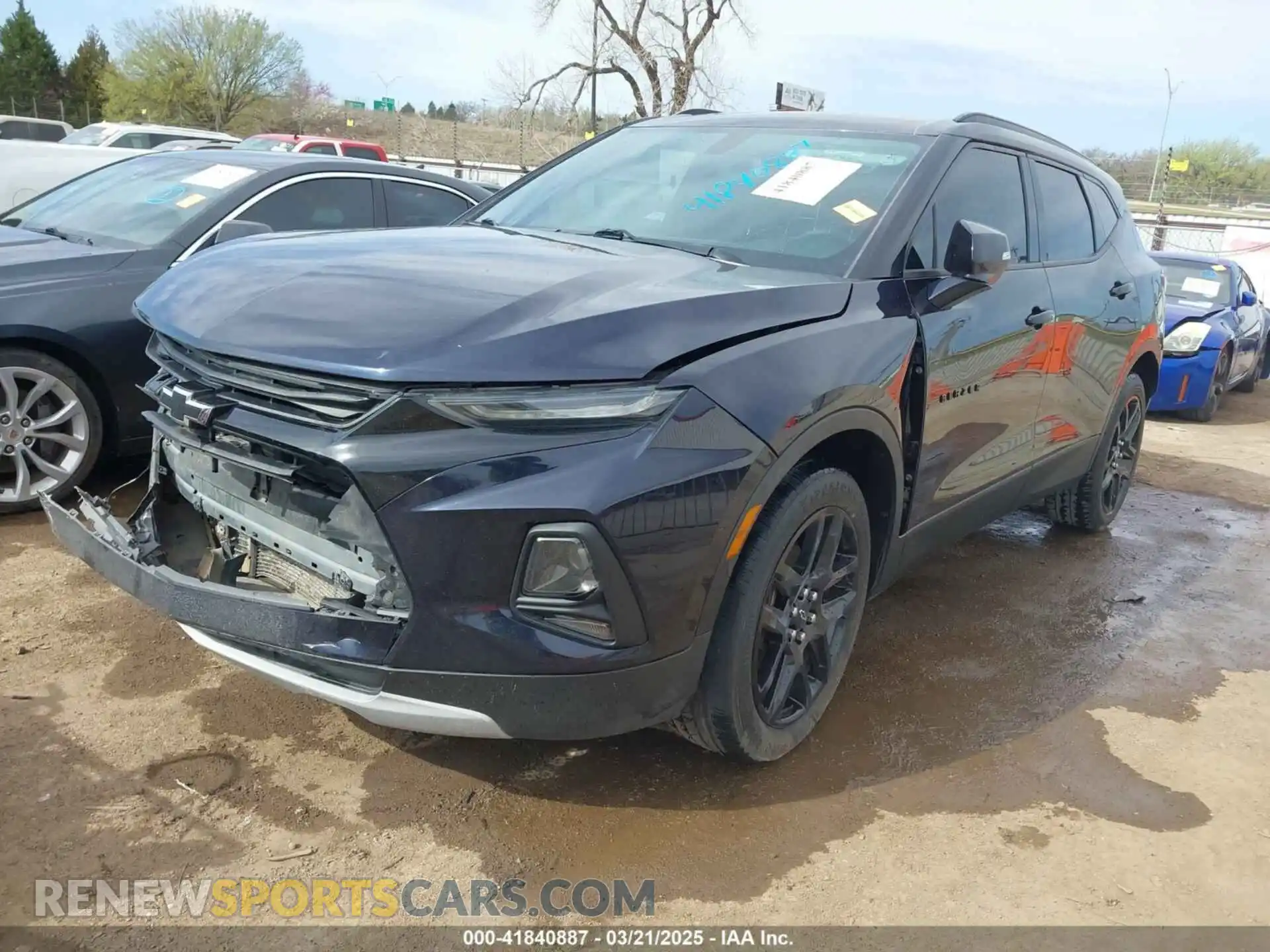 2 Photograph of a damaged car 3GNKBCRS1LS558386 CHEVROLET BLAZER 2020