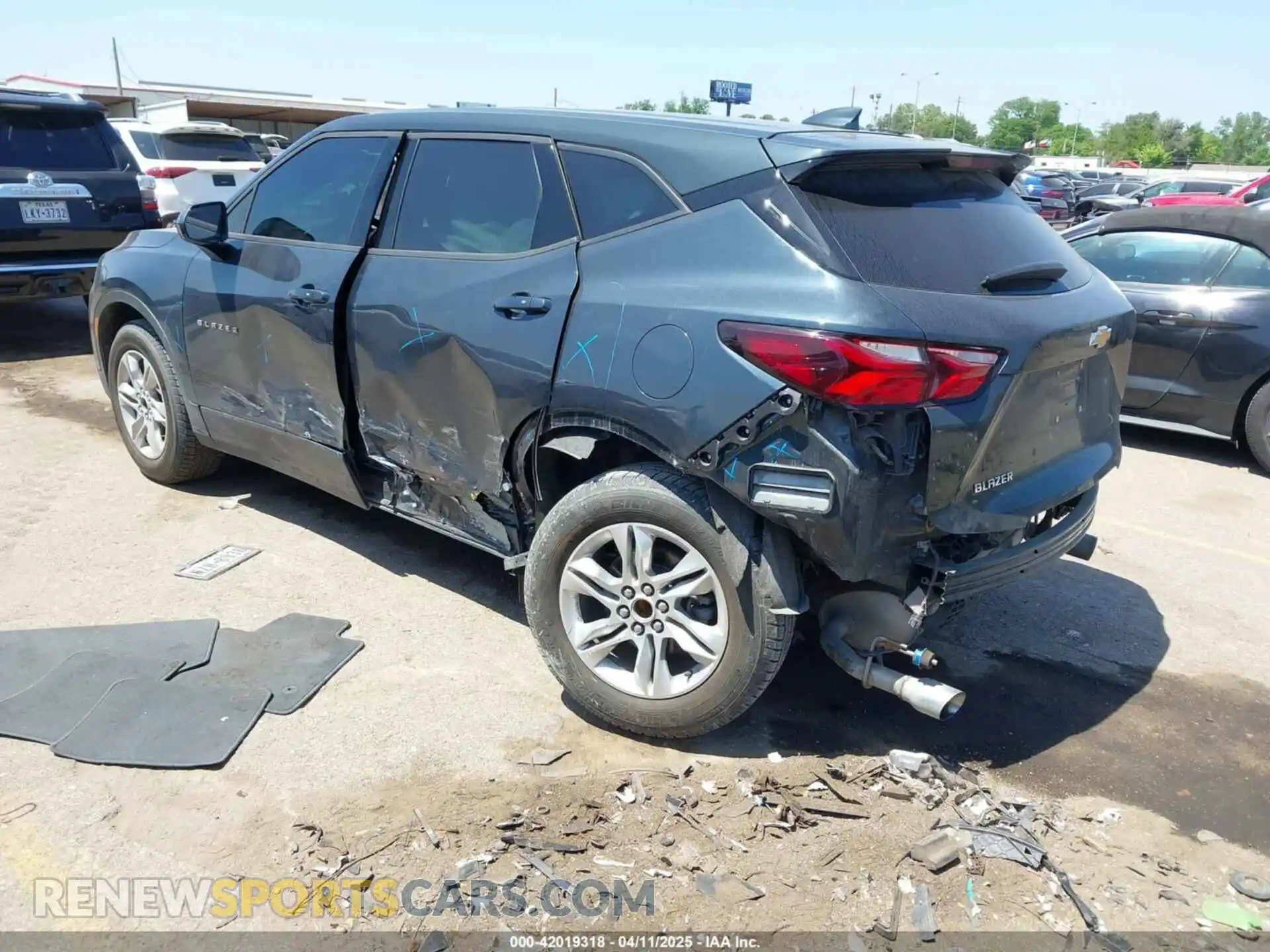 3 Photograph of a damaged car 3GNKBCRS3LS532906 CHEVROLET BLAZER 2020