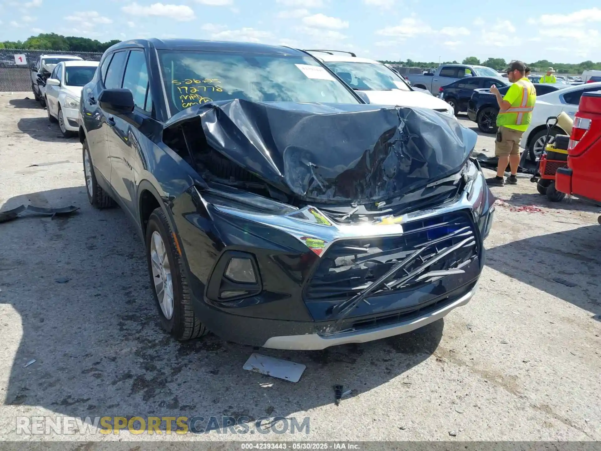 1 Photograph of a damaged car 3GNKBCRS4LS598669 CHEVROLET BLAZER 2020