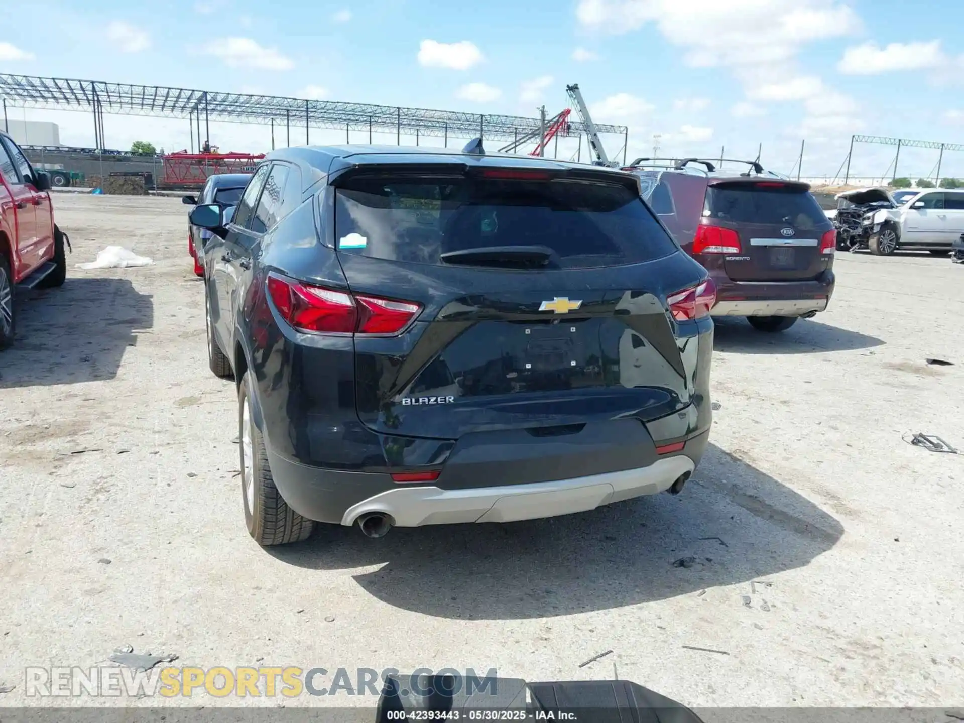 3 Photograph of a damaged car 3GNKBCRS4LS598669 CHEVROLET BLAZER 2020