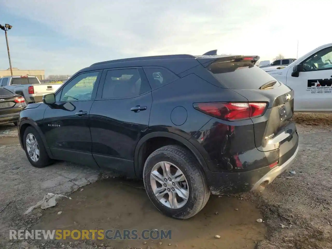 2 Photograph of a damaged car 3GNKBCRS5LS612790 CHEVROLET BLAZER 2020